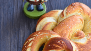 Bavarian Soft Pretzels from Cosmopolitan Cornbread