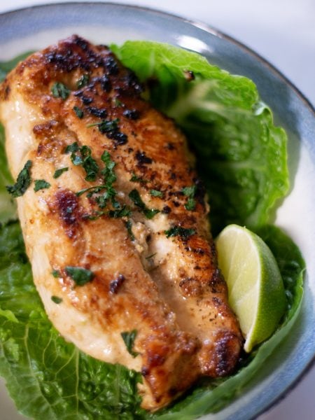 Easy Lime Skillet Chicken (healthy, paleo) | Cosmopolitan Cornbread