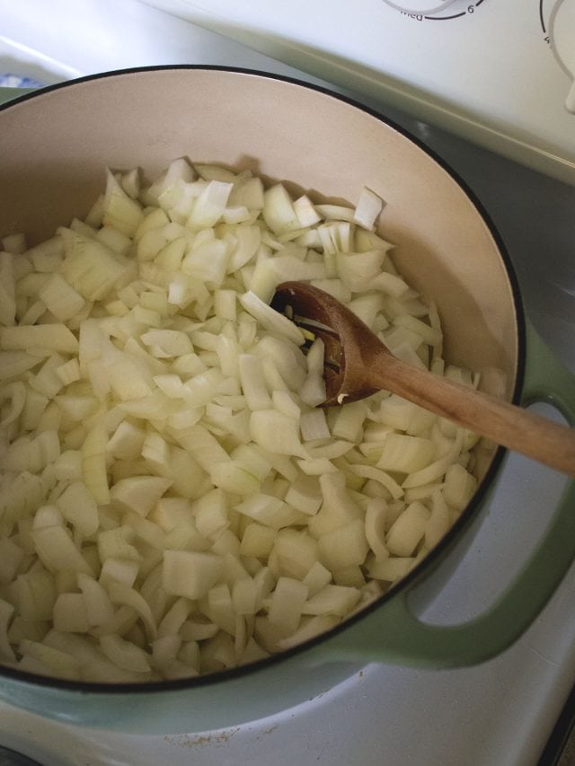Maple Onion Jam (with Canning Video) Cosmopolitan Cornbread