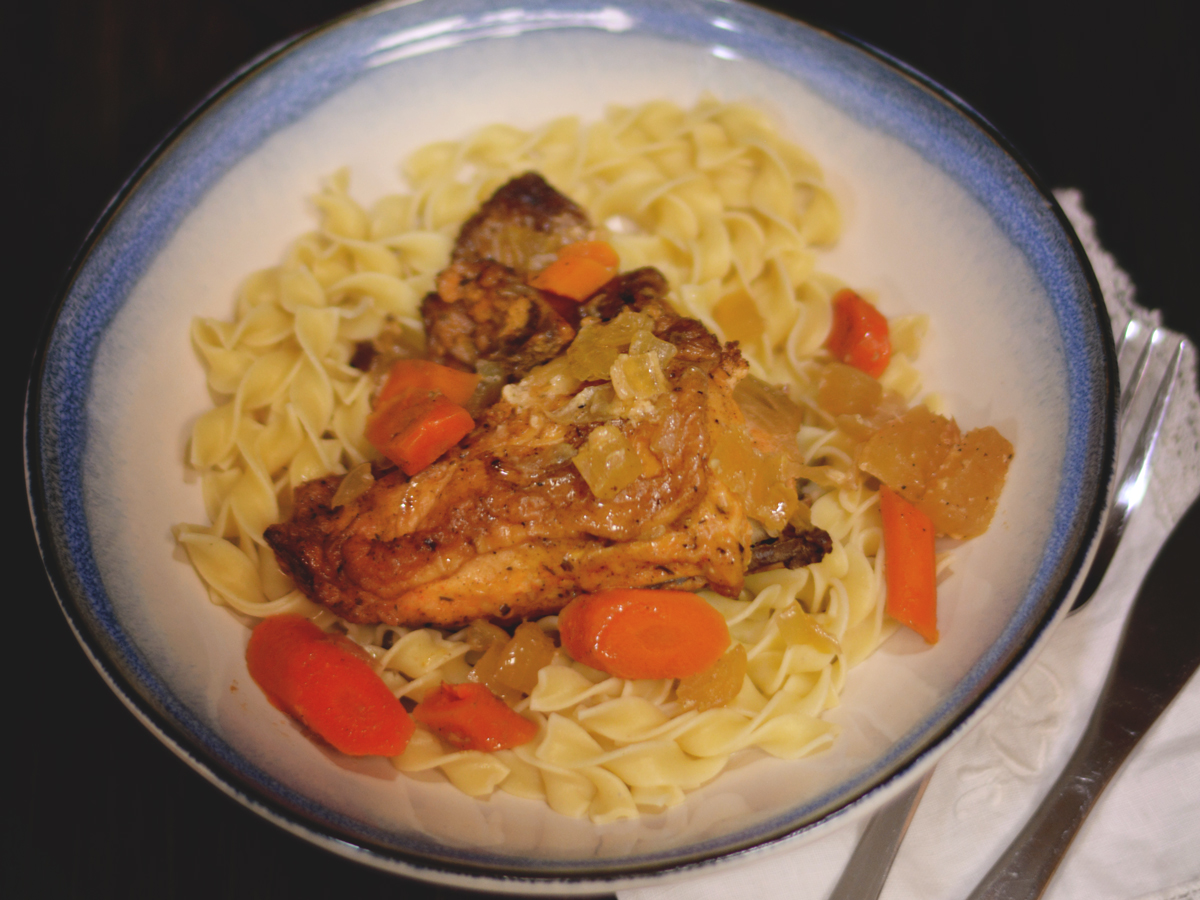 Slow-cooked comfort done right. Our Chicken Fricassee is seasoned with smoked paprika and herbs, seared, then slow-simmered to melt-in-your-mouth perfection. Served over egg noodles or rice, it’s the cozy classic you’ll want on repeat.